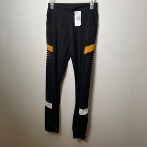 Womens black orange leggings size S/M